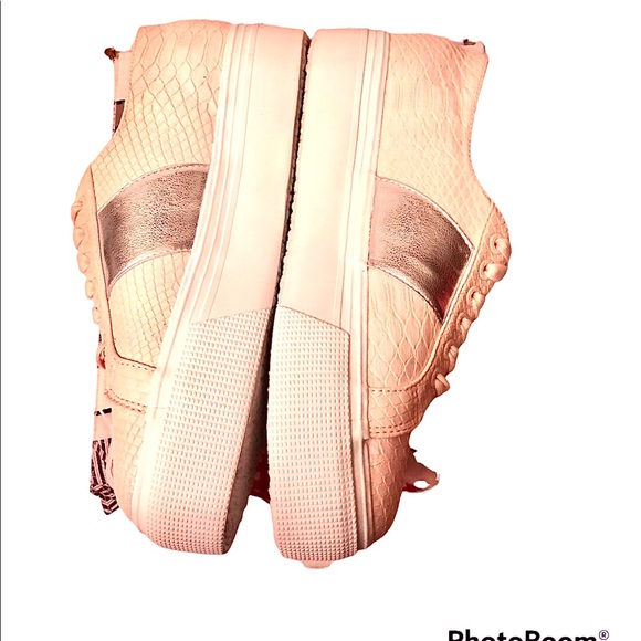 Superga women’s 8.5 / Euro 39 1/2 LT. Pink platform trainers new with tags - Picture 7 of 10